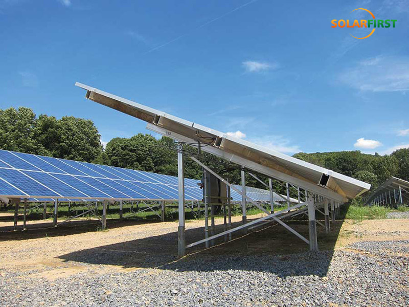 SolFirsTech RAMMING PILE GROUND MOUNT