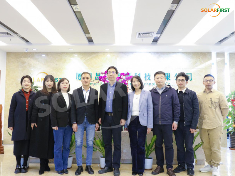 굿뉴스丨샤먼 하이화 파워 테크놀로지 주식회사와 샤먼 솔파이어스테크 그룹이 전략적 협력 계약을 체결했습니다.